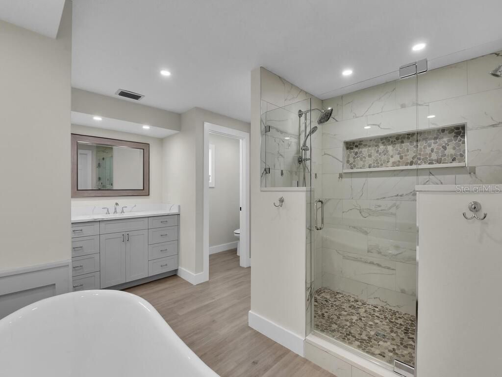 491 Cypress Way E, Naples, FL 34110 Photo