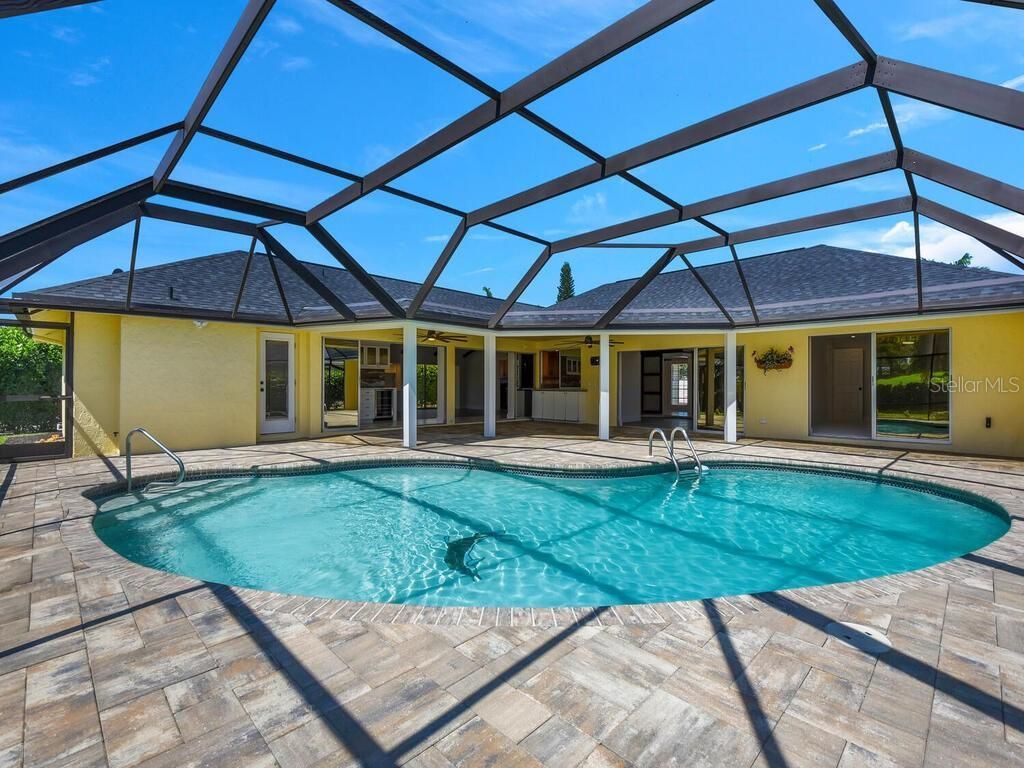 491 Cypress Way E, Naples, FL 34110 Photo
