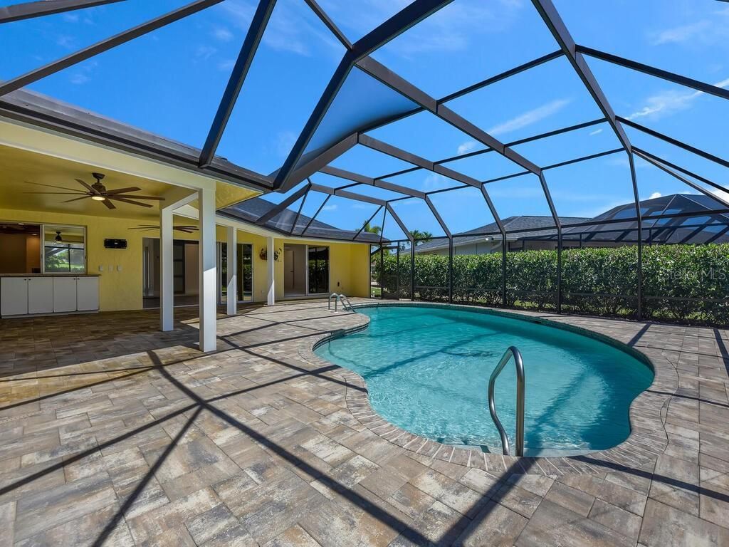 491 Cypress Way E, Naples, FL 34110 Photo