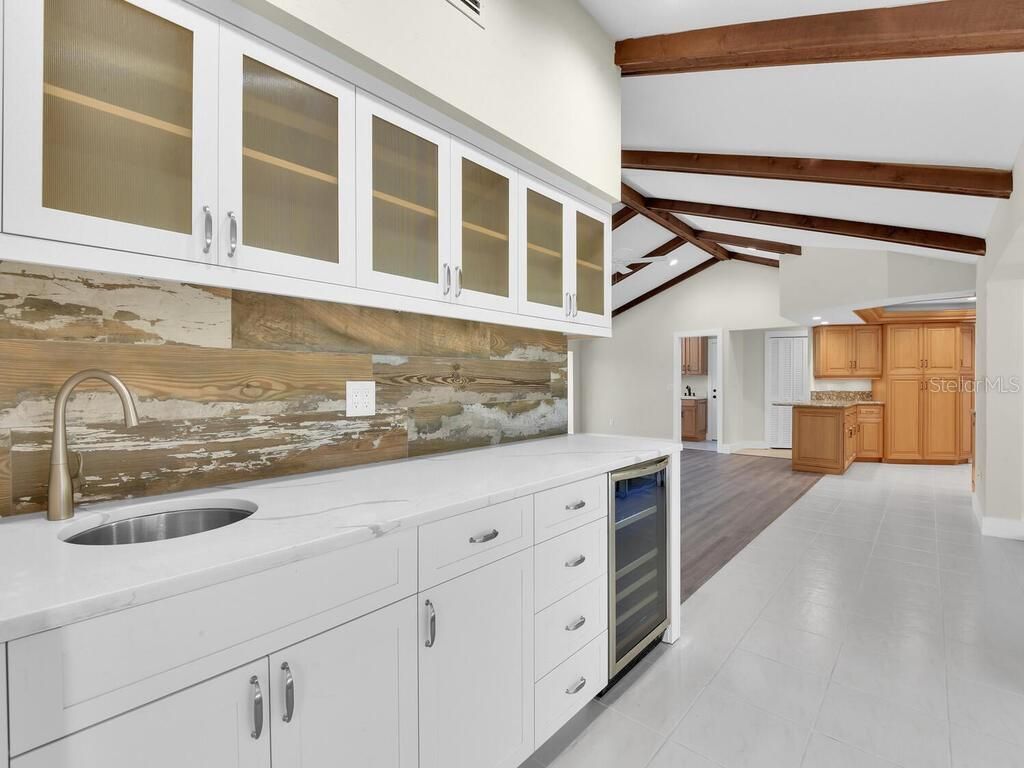 491 Cypress Way E, Naples, FL 34110 Photo