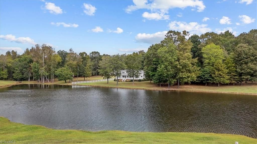 194 Fawns Rest Road, Siler City, NC 27344 Main Photo