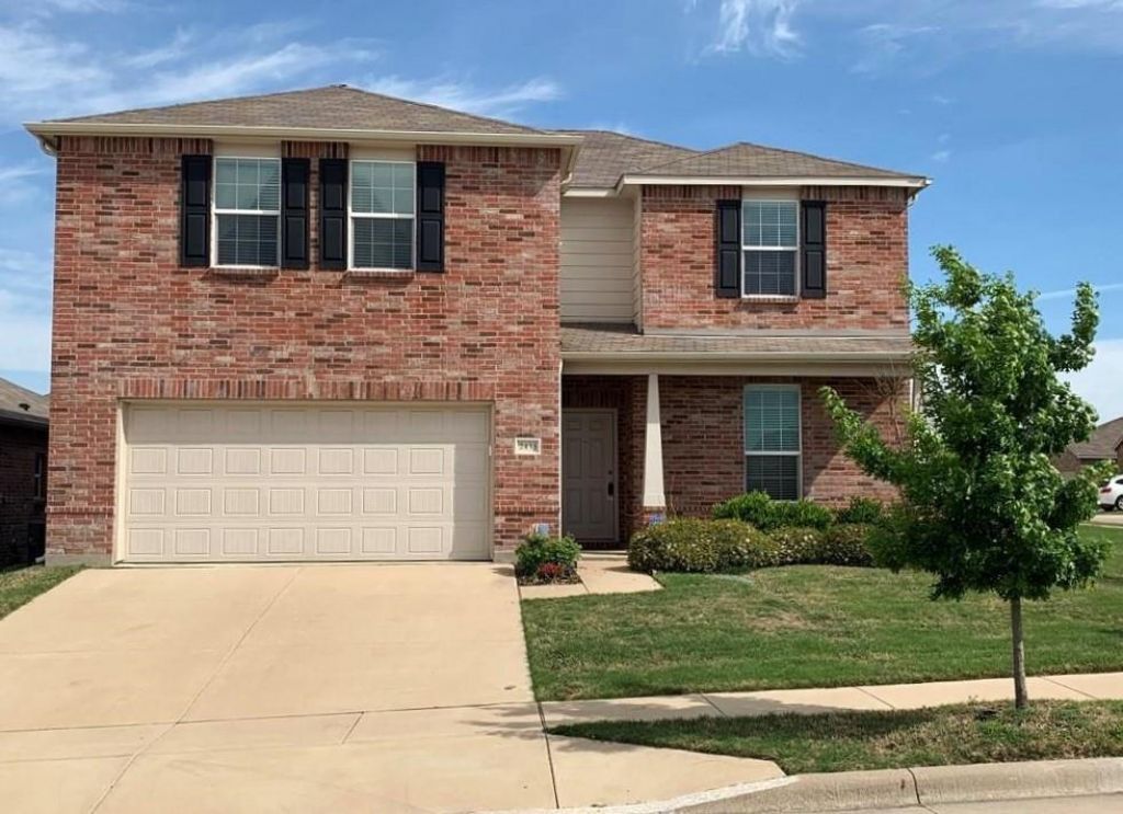 2433 Gelbray Place, Fort Worth, TX 76131 Main Photo