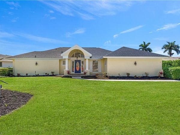 491 Cypress WAY E, NAPLES, FL 34110