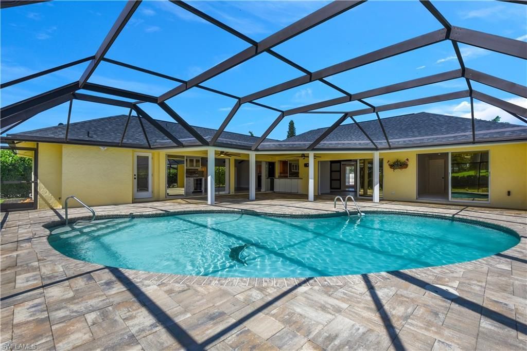 491 Cypress Way E, Naples, FL 34110 Photo