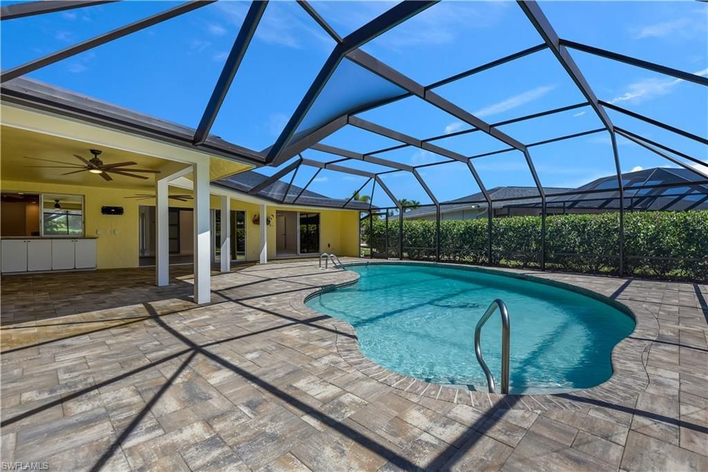 491 Cypress Way E, Naples, FL 34110 Photo