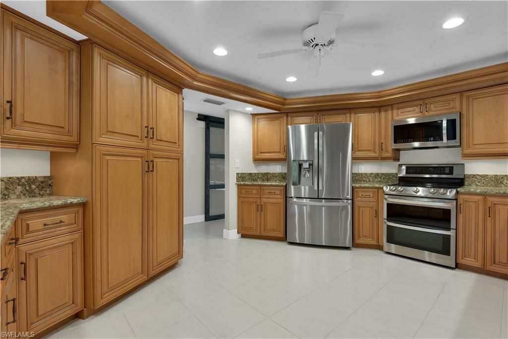 491 Cypress Way E, Naples, FL 34110 Photo