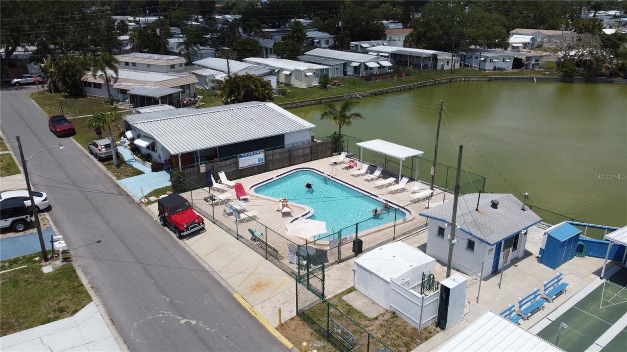 616 50th Avenue Terrace W, Bradenton, FL 34207 Photo