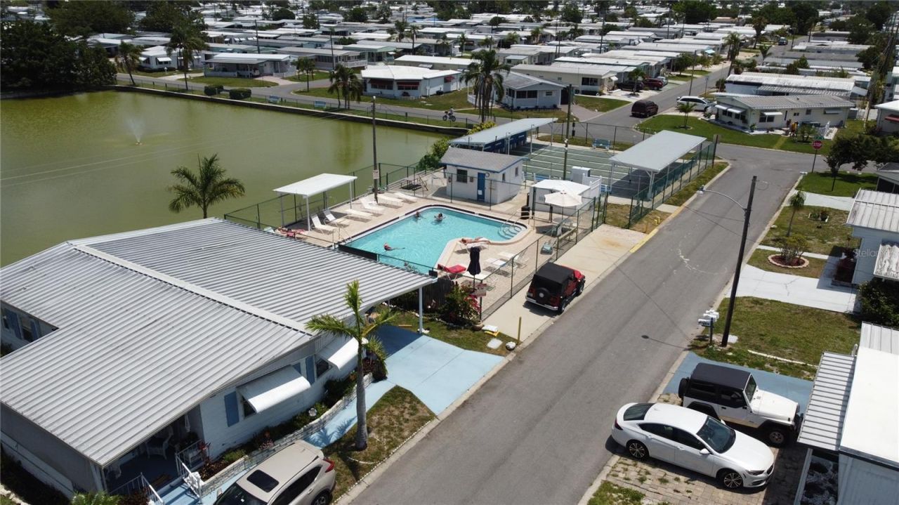 616 50th Avenue Terrace W, Bradenton, FL 34207 Photo