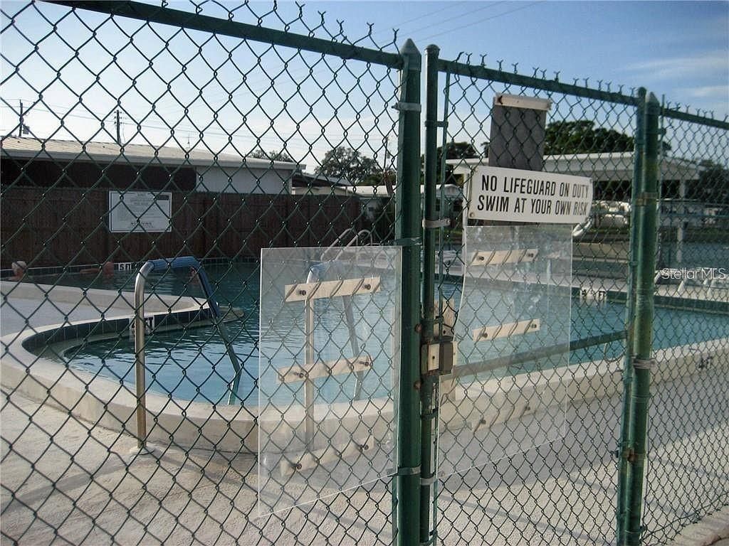 616 50th Avenue Terrace W, Bradenton, FL 34207 Photo