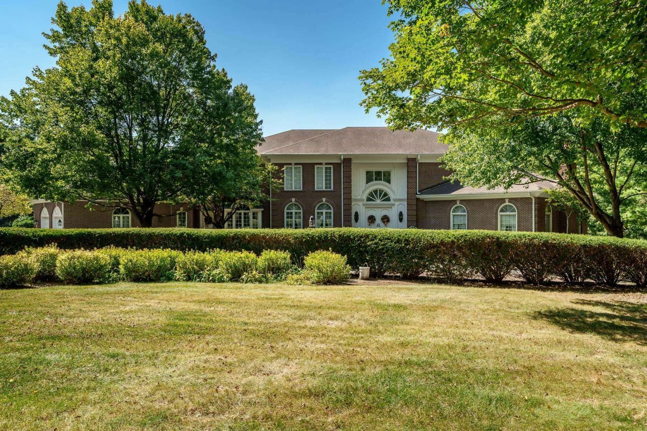 1637 Coachman Drive Rockford, IL 61107