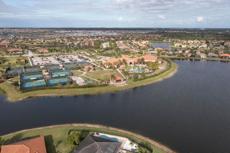 10112 SW Oak Tree Circle Sw, Port Saint Lucie, FL 34987 Photo