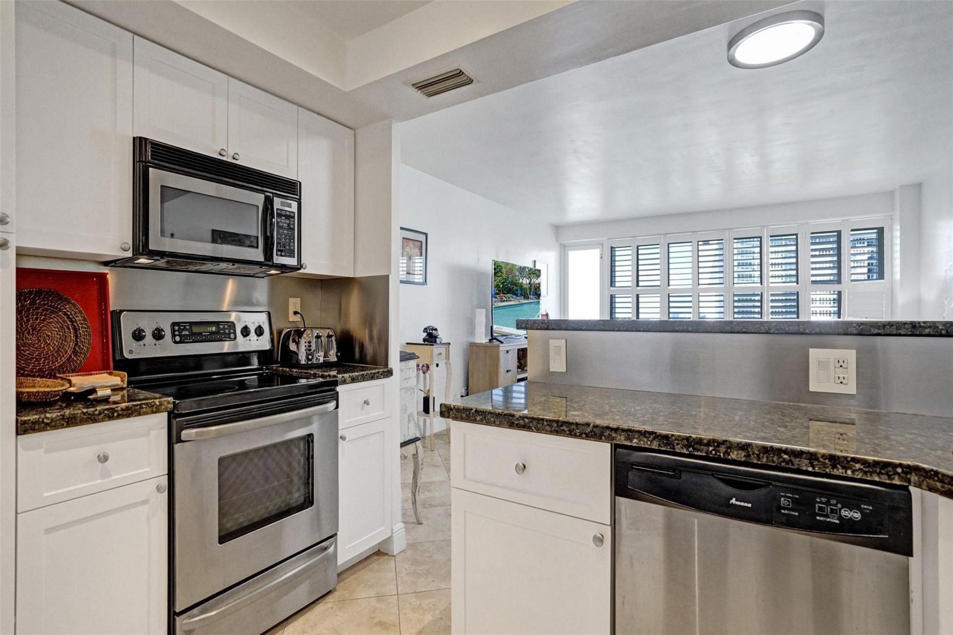 3333 NE 34th Street, Unit 1006, Fort Lauderdale, FL 33308 Photo