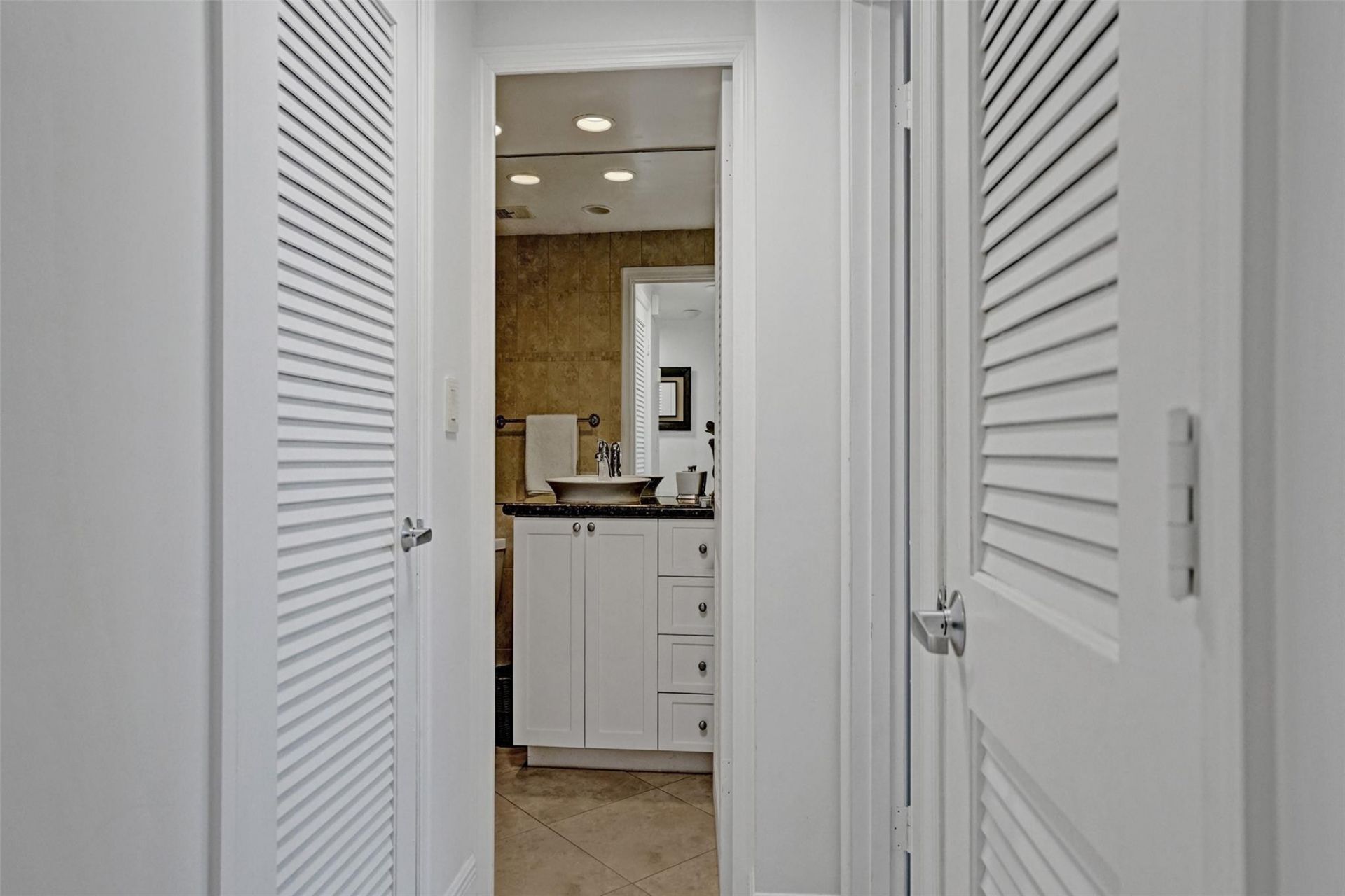 3333 NE 34th Street, Unit 1006, Fort Lauderdale, FL 33308 Photo