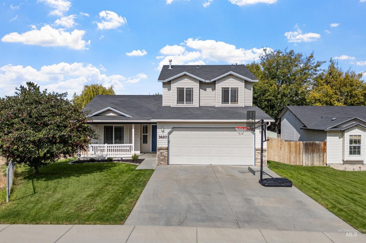 1620 W Young, Nampa, ID 83651 Main Photo