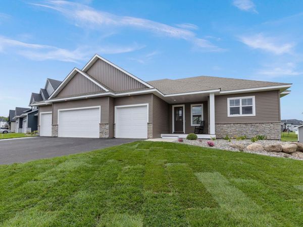 19791 Henning Avenue, Lakeville, MN 55044