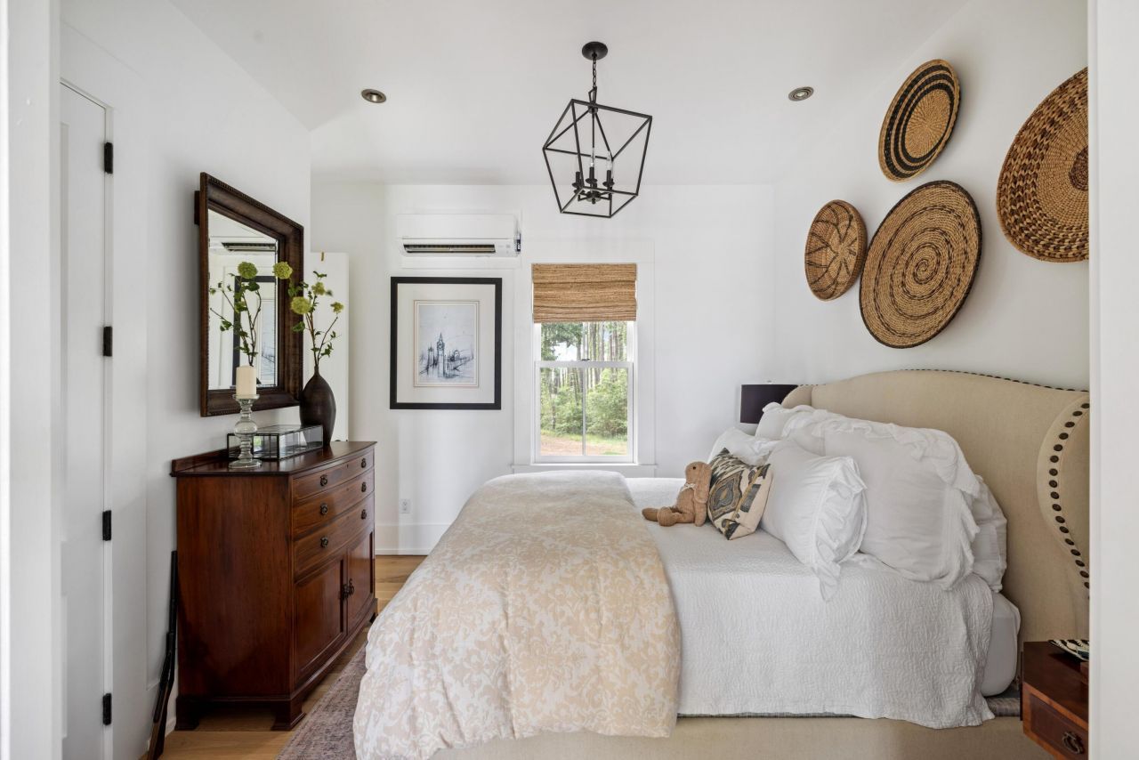 1456 Mcpherson Landing Photo 62