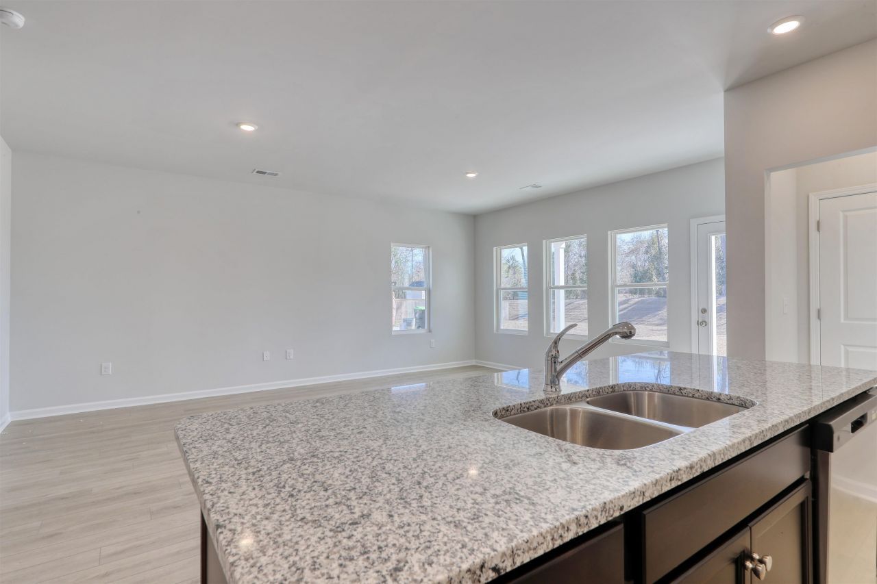 339 Dunlin Pl Photo 8