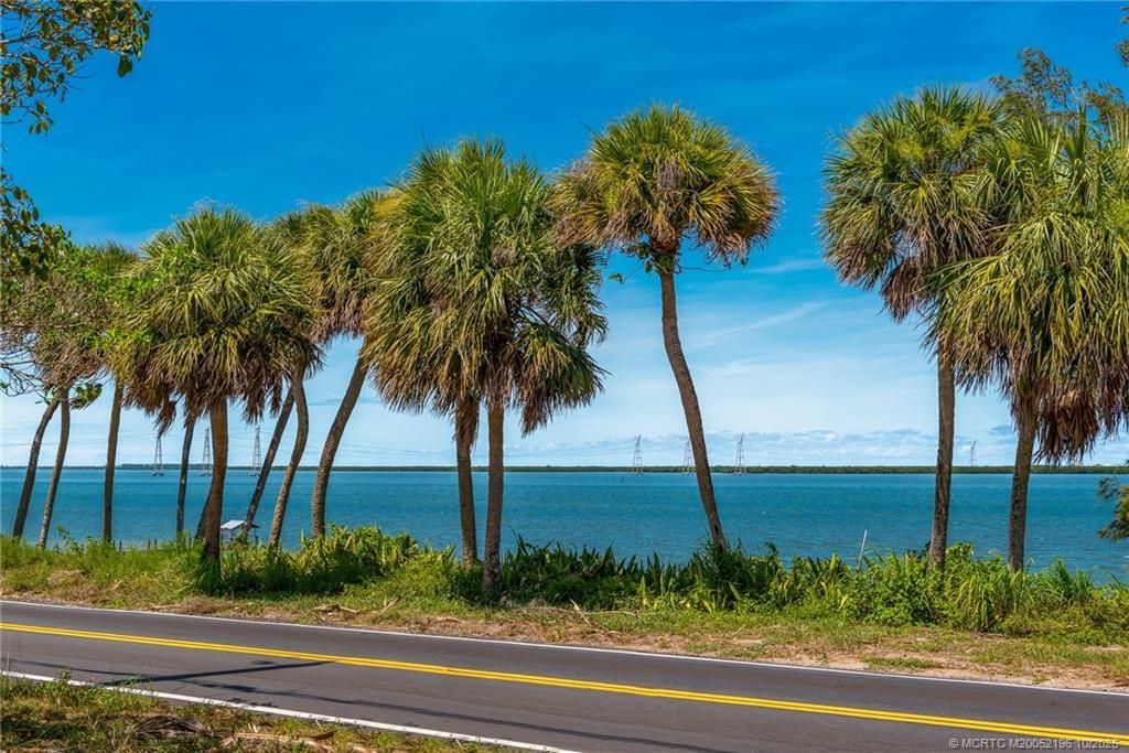 8605 Indian River Drive, Fort Pierce, FL 34982 Photo