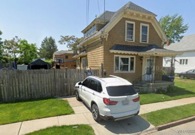 106 Koons Avenue, Buffalo, NY 14212 Main Photo