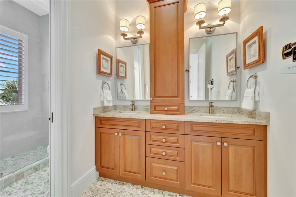 3632 Ocean Drive, Vero Beach, FL 32963 Photo