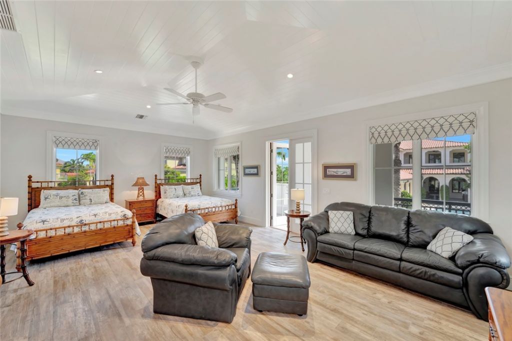 3632 Ocean Drive, Vero Beach, FL 32963 Photo