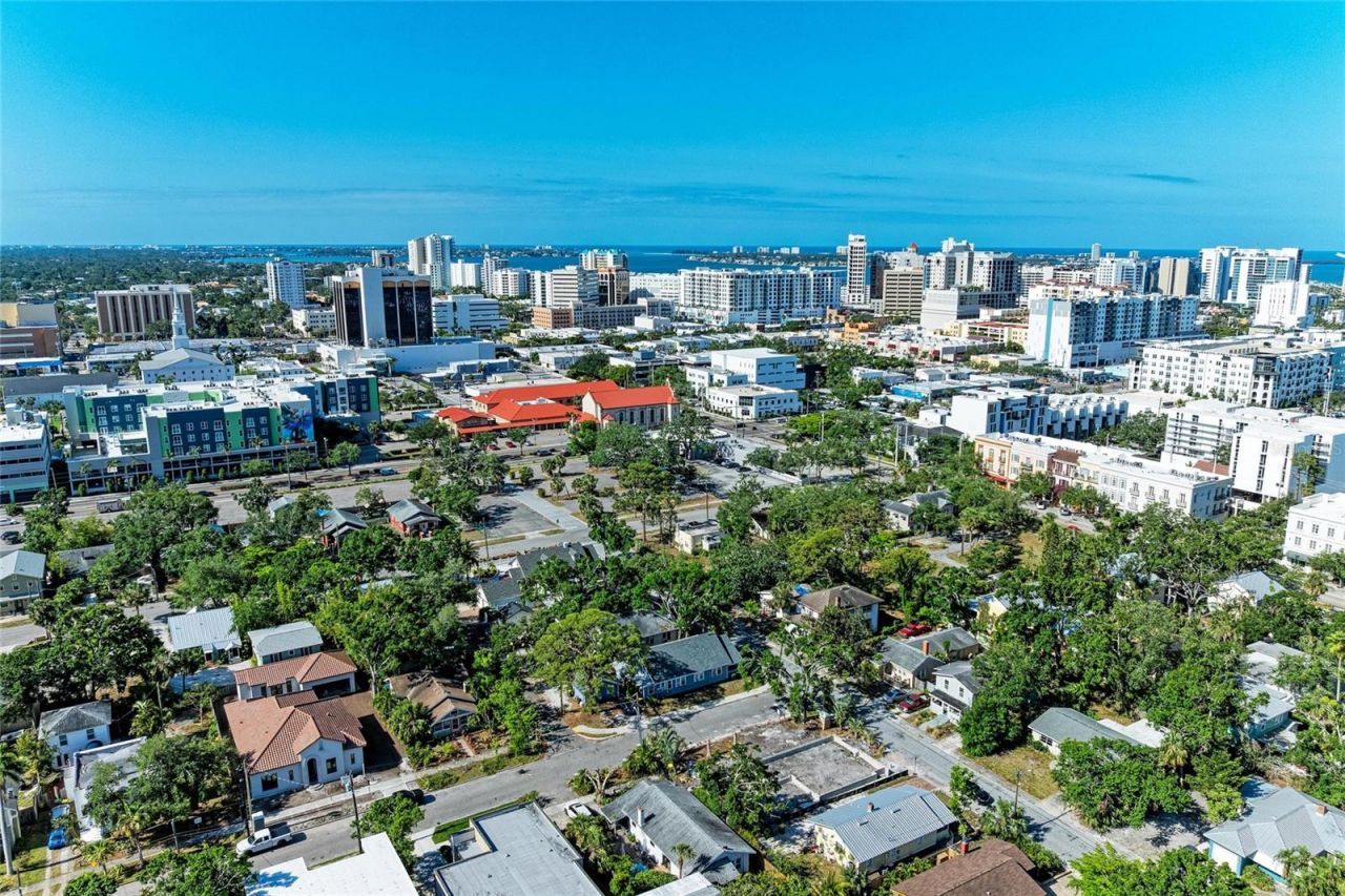 432 Adelia Avenue, Sarasota, FL 34236 Photo