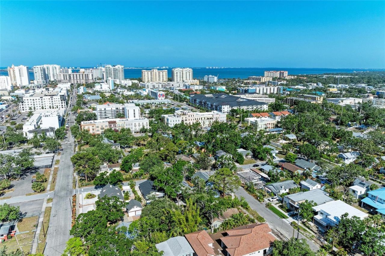 432 Adelia Avenue, Sarasota, FL 34236 Photo
