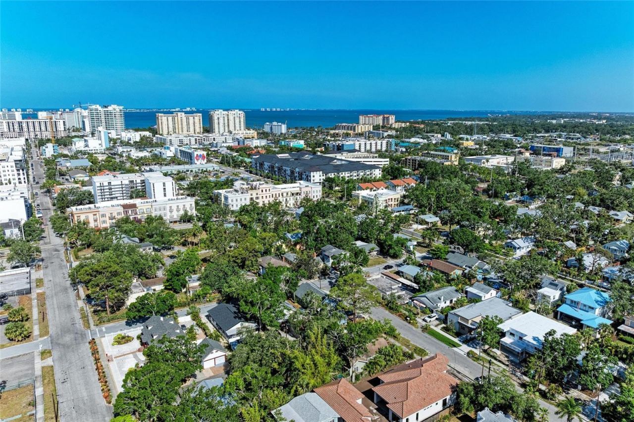 432 Adelia Avenue, Sarasota, FL 34236 Photo