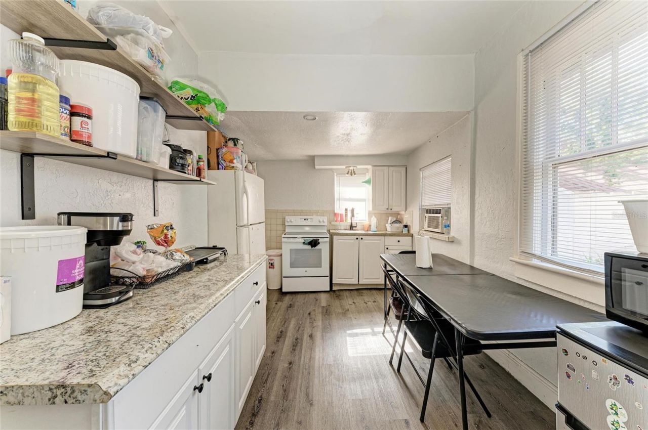 432 Adelia Avenue, Sarasota, FL 34236 Photo