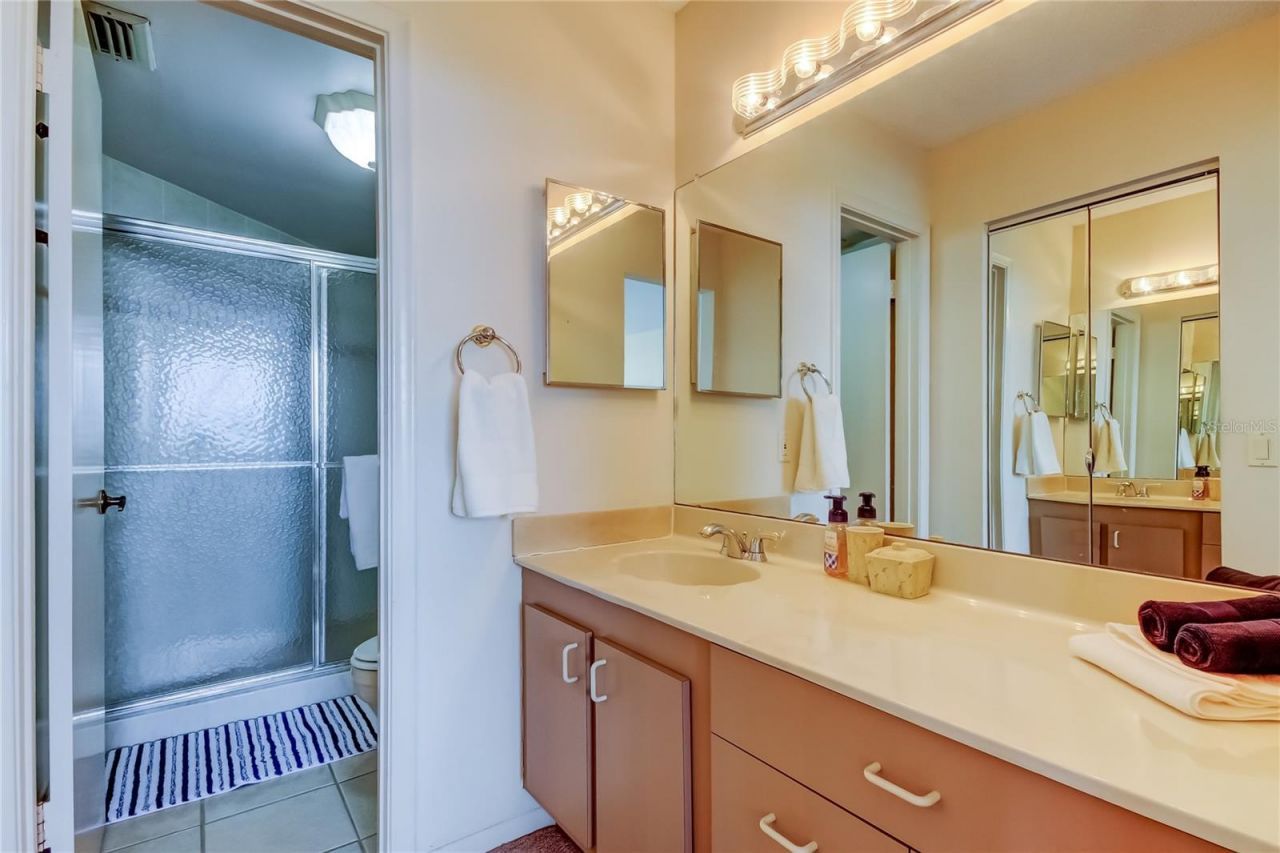 6218 Palma Del Mar Boulevard S, Unit 606, Saint Petersburg, FL 33715 Photo