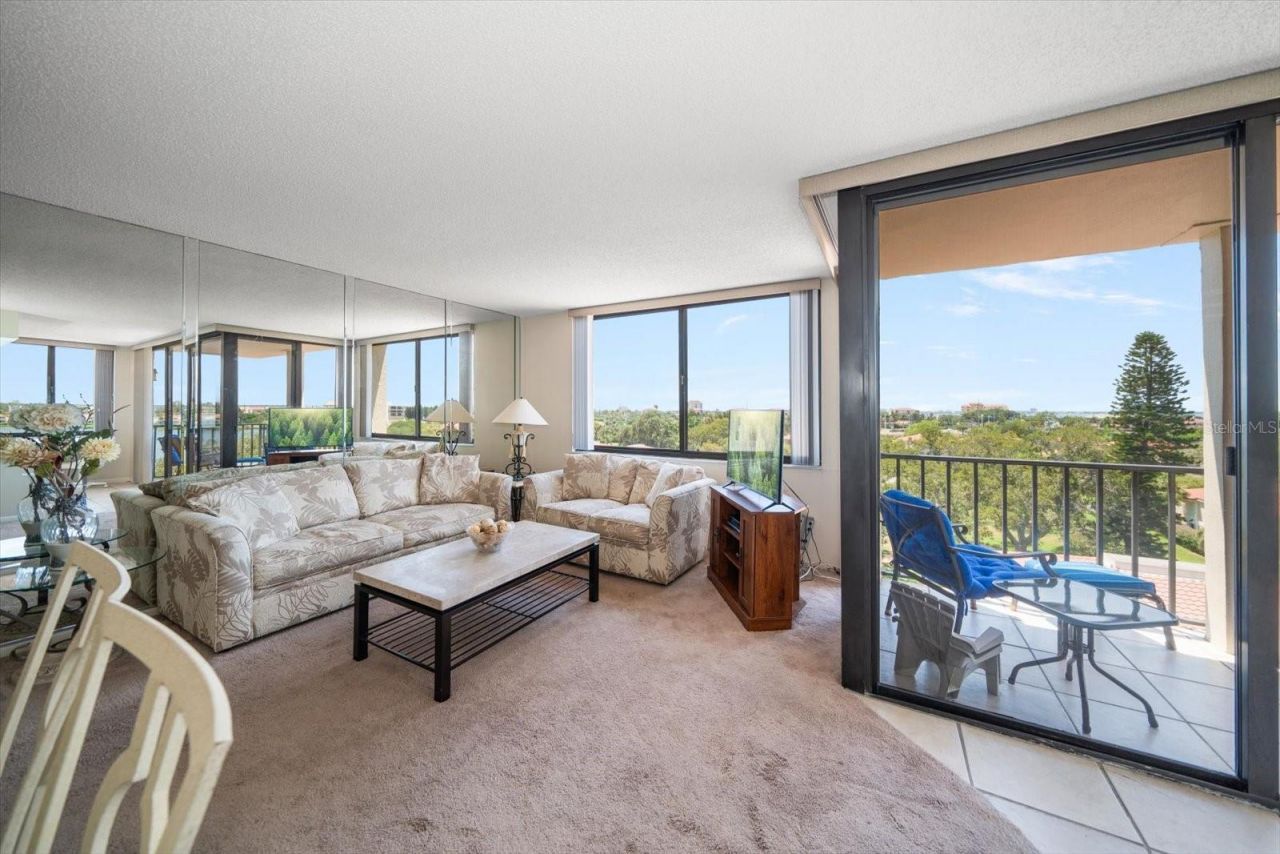 6218 Palma Del Mar Boulevard S, Unit 606, Saint Petersburg, FL 33715 Photo