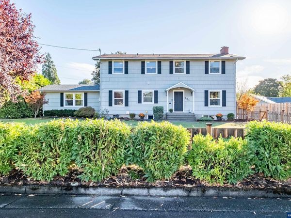 151 Cleveland St, Lebanon, OR 97355