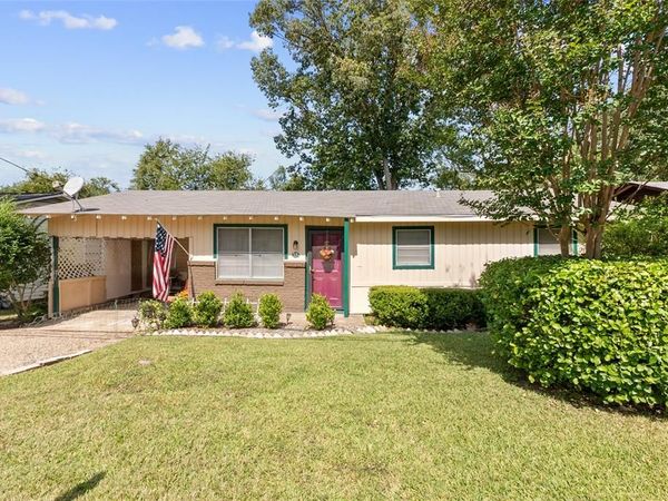 506 W College Street, Canton, TX 75103