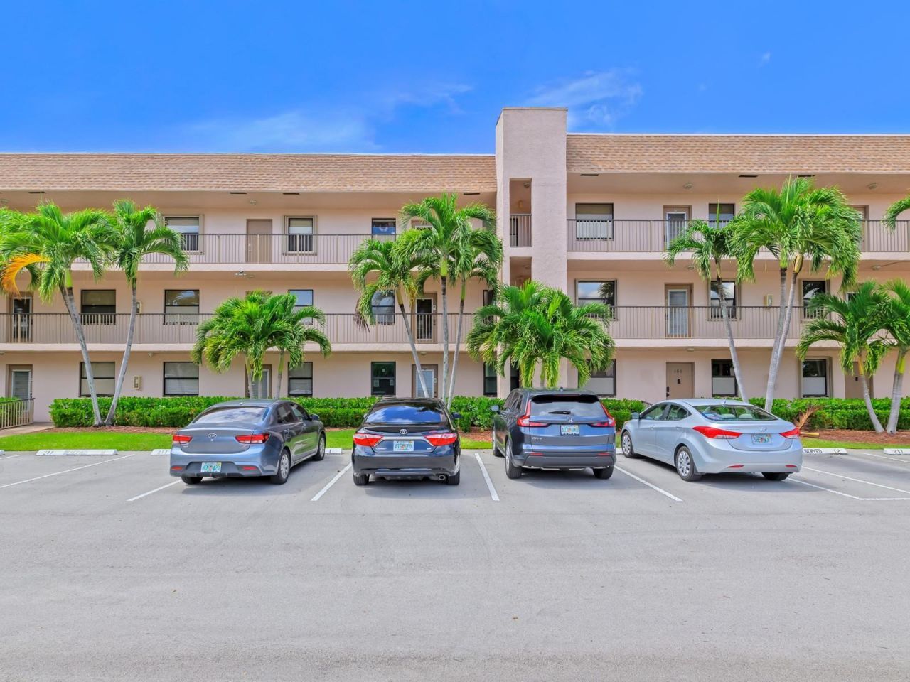 10402 Sunrise Lakes Boulevard, Unit 312, Sunrise, FL 33322 Photo