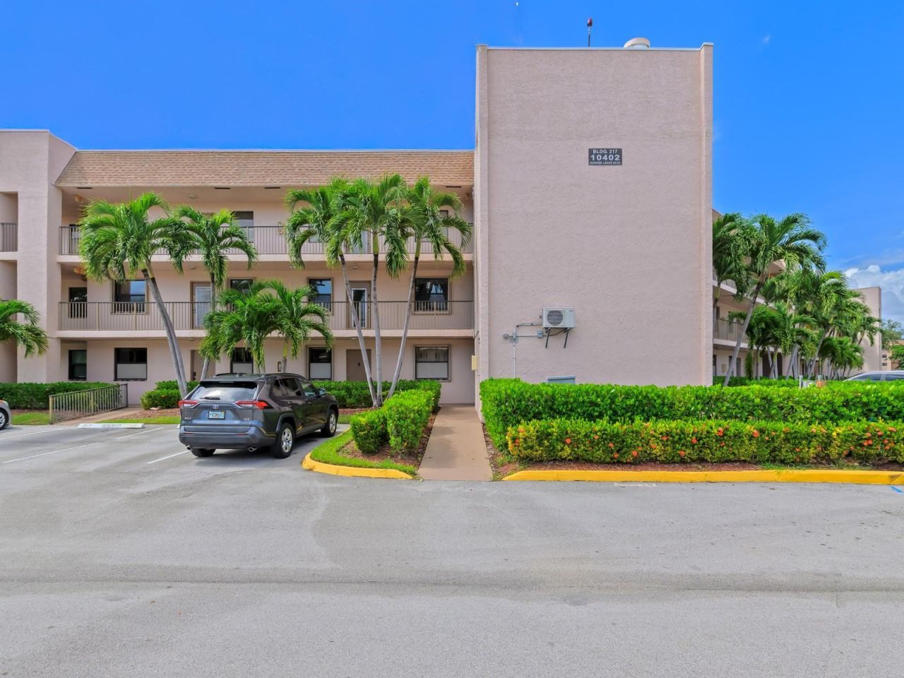 10402 Sunrise Lakes Boulevard, Unit 312, Sunrise, FL 33322 Photo