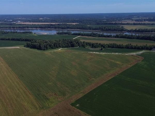 67 St Johns Island Road, Washington, MO 63090