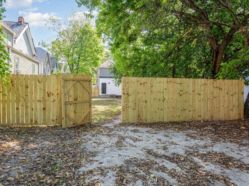 1140 E Mound Street, Columbus, OH 43205 Photo 16