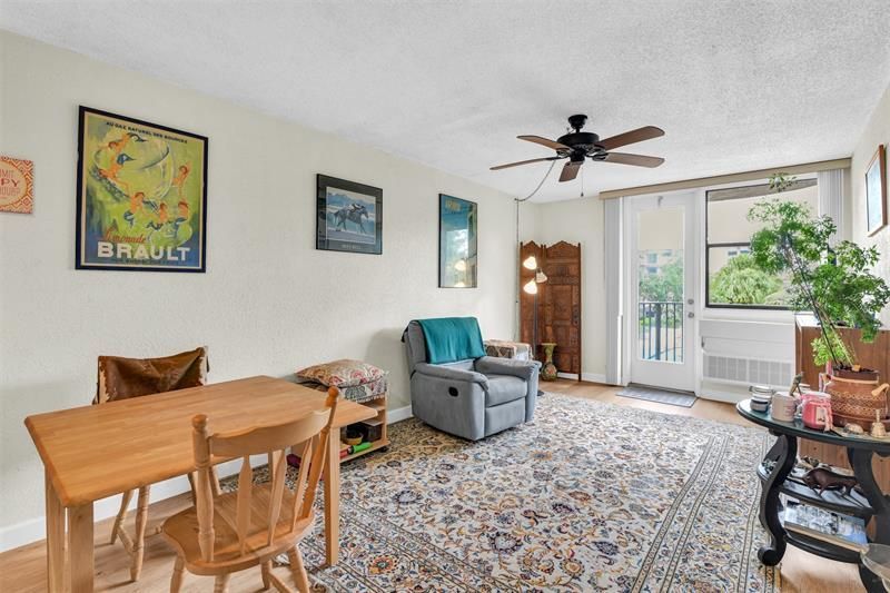 2701 Riverside Dr, Unit 305-B, Coral Springs, FL 33065 Photo