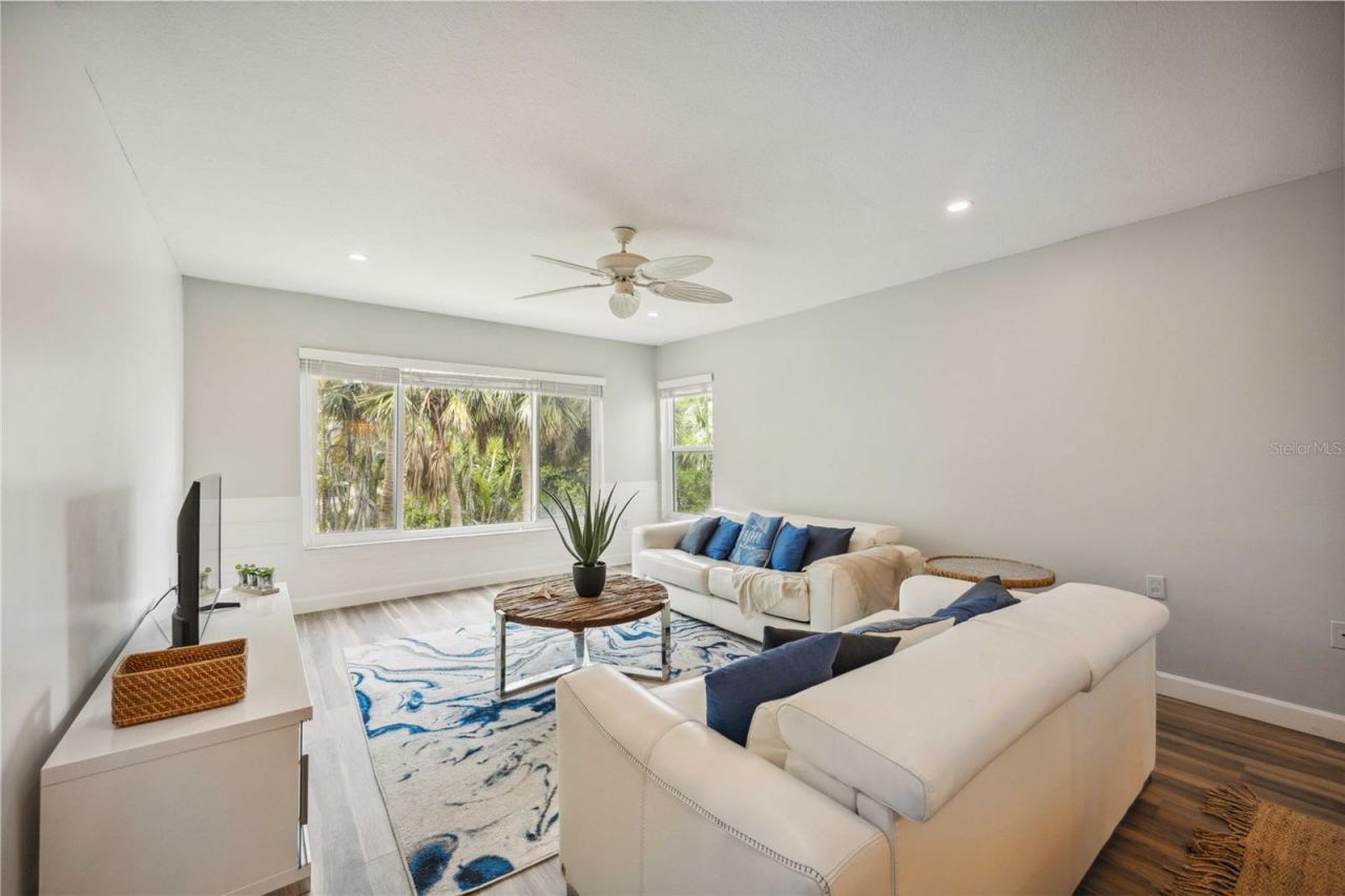 3320 Gulf Of Mexico Drive, Unit 207-C, Longboat Key, FL 34228 Photo