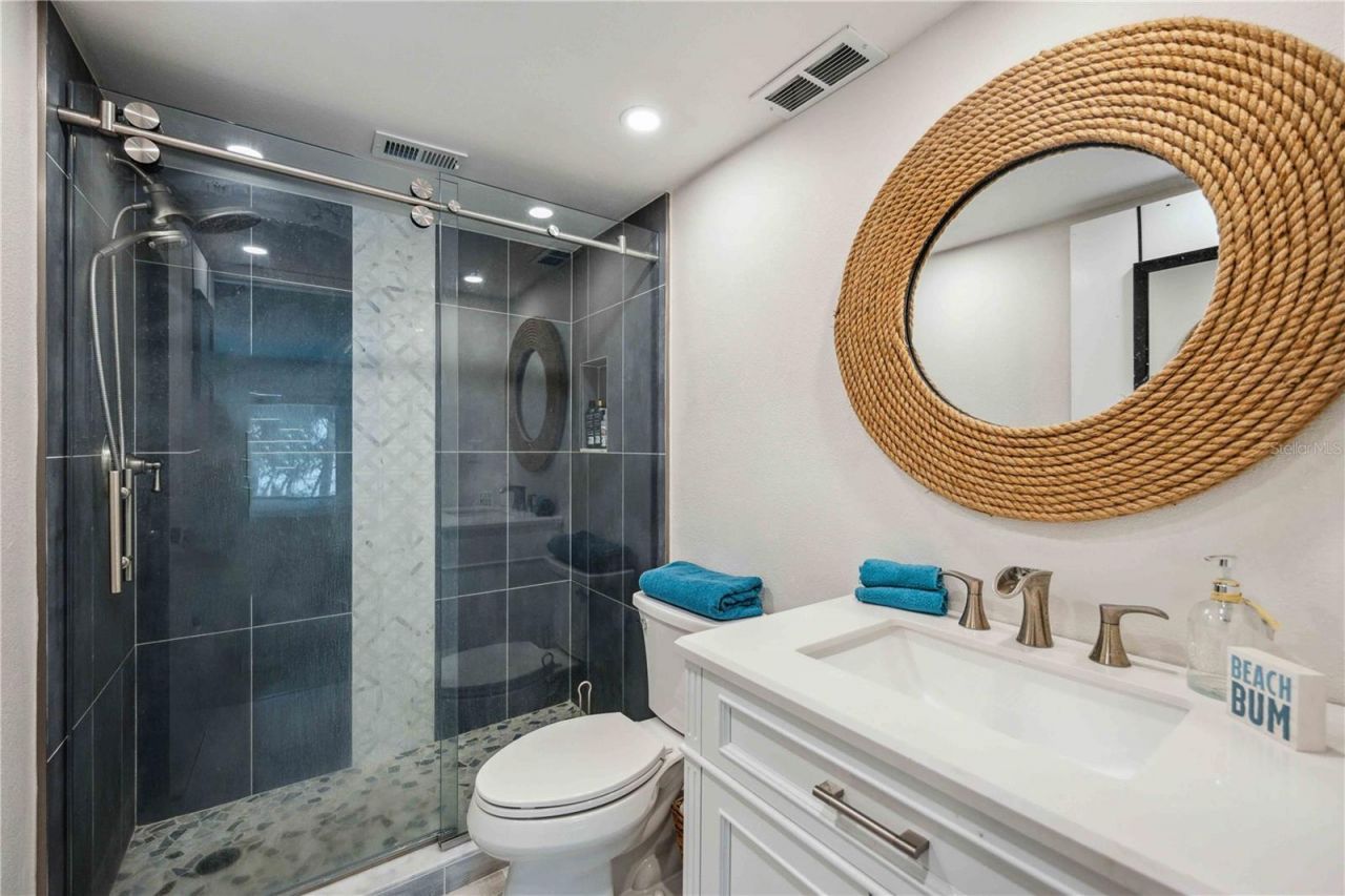 3320 Gulf Of Mexico Drive, Unit 207-C, Longboat Key, FL 34228 Photo