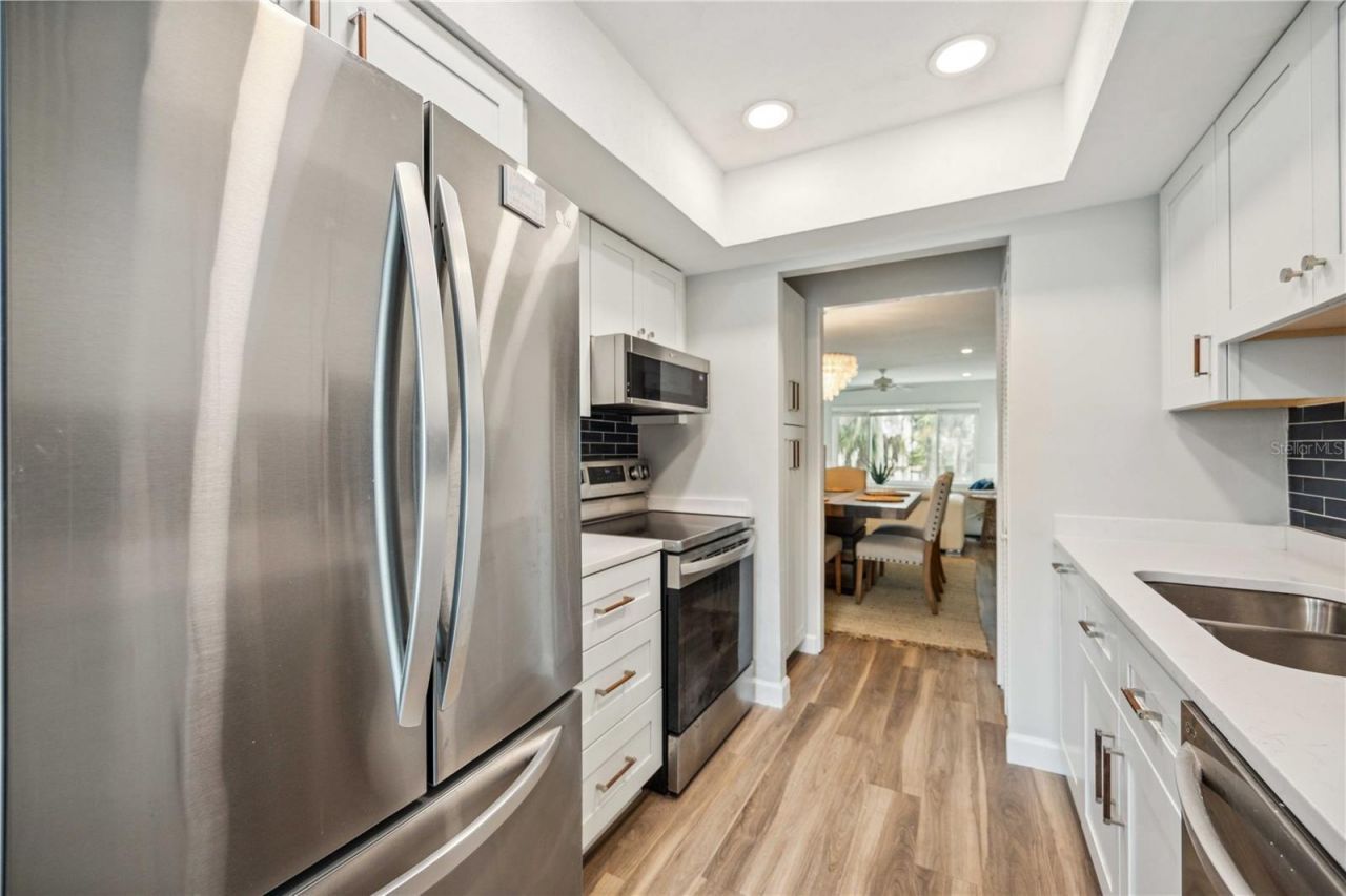 3320 Gulf Of Mexico Drive, Unit 207-C, Longboat Key, FL 34228 Photo