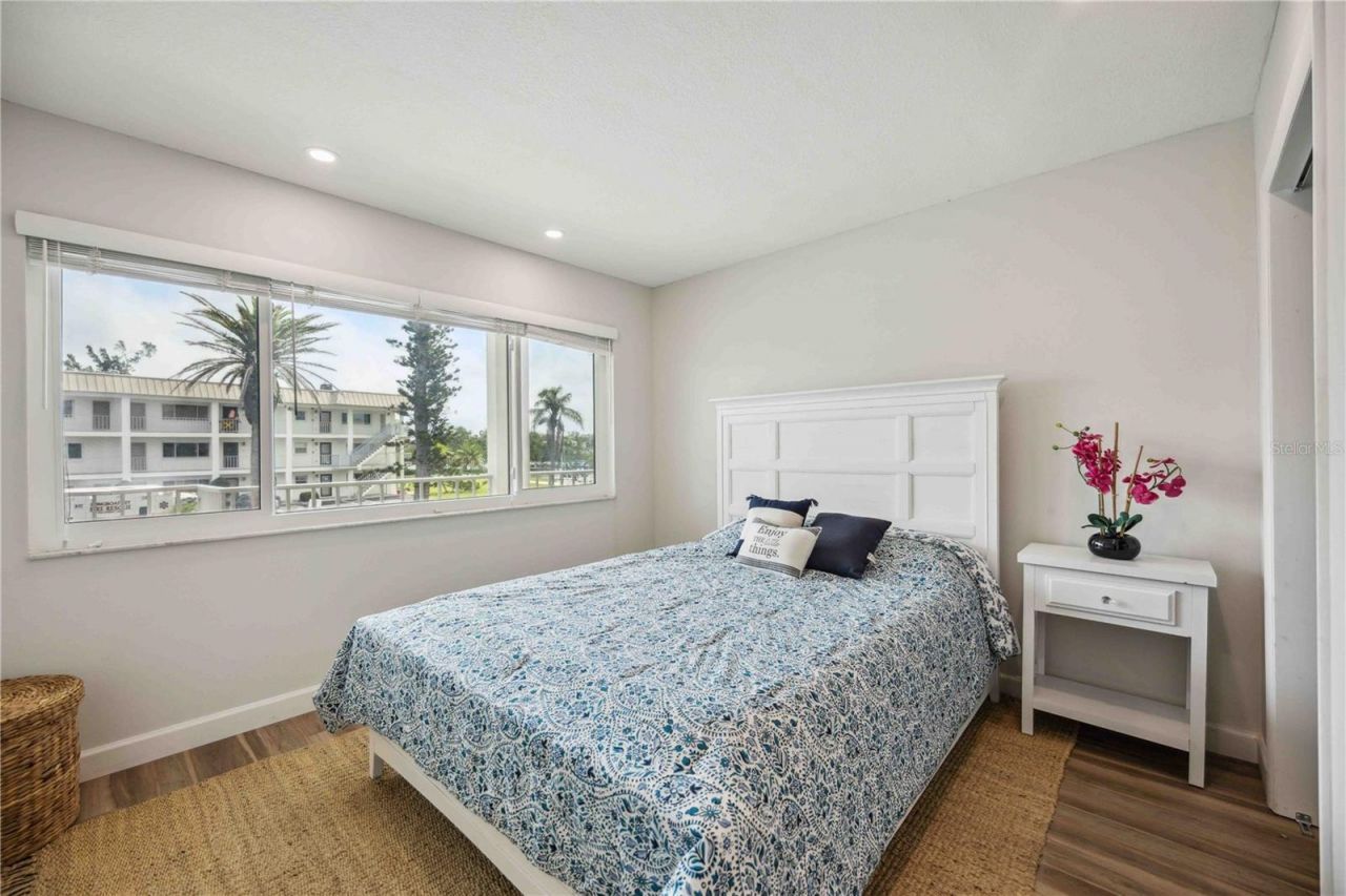 3320 Gulf Of Mexico Drive, Unit 207-C, Longboat Key, FL 34228 Photo