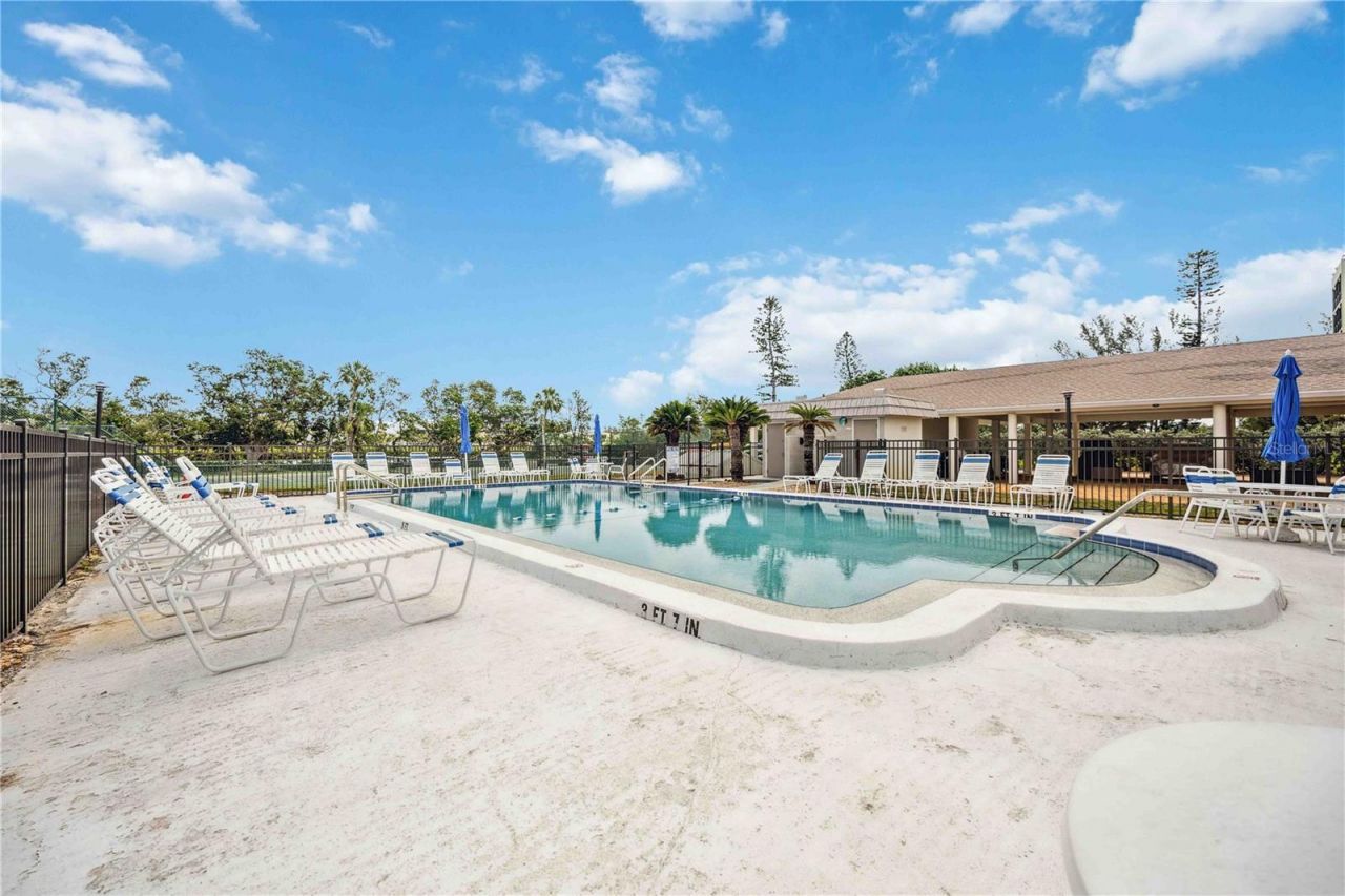 3320 Gulf Of Mexico Drive, Unit 207-C, Longboat Key, FL 34228 Photo