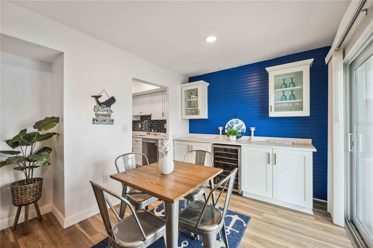 3320 Gulf Of Mexico Drive, Unit 207-C, Longboat Key, FL 34228 Photo