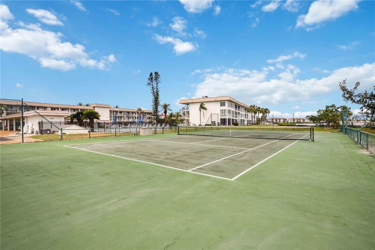 3320 Gulf Of Mexico Drive, Unit 207-C, Longboat Key, FL 34228 Photo