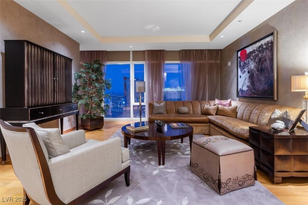 3750 Las Vegas Boulevard, Las Vegas, NV 89158