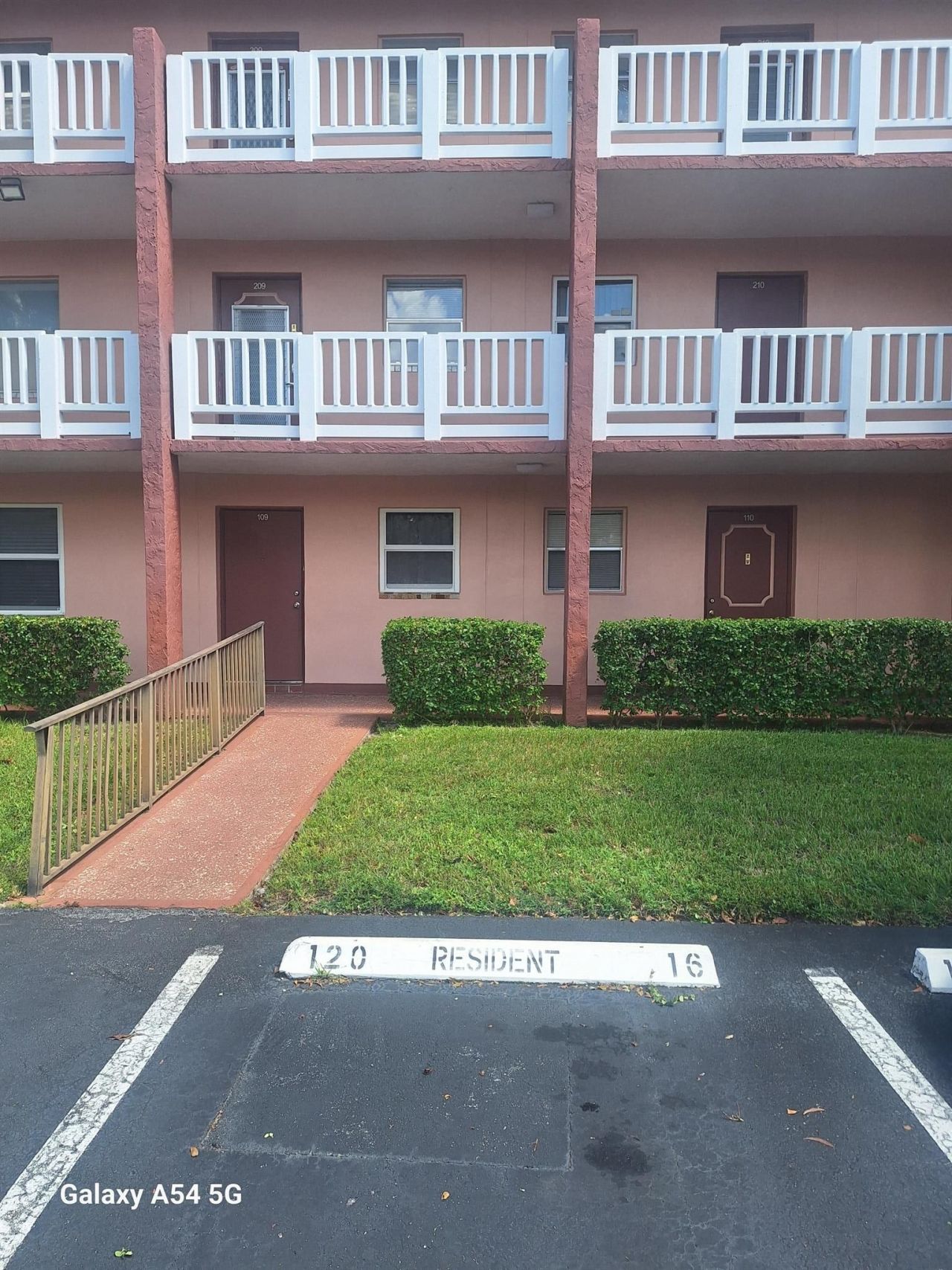 9601 NW Sunrise Lakes Blvd Boulevard, Sunrise, FL 33322 Photo