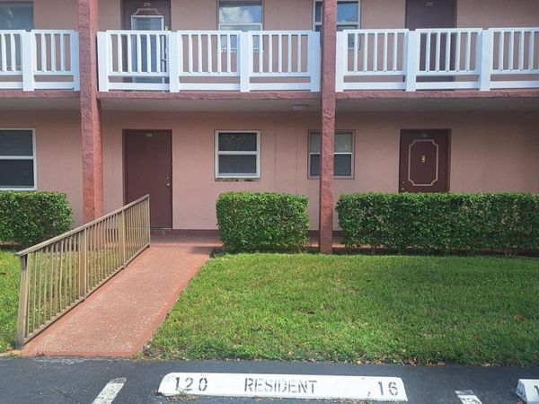 9601 NW Sunrise Lakes Blvd Boulevard, Sunrise, FL 33322