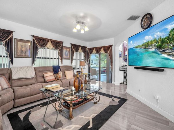 3471 NW 112th Avenue, Coral Springs, FL 33065