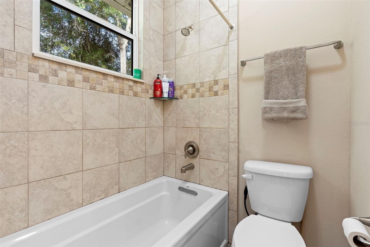 1806 Glenwood Oaks Lane, Deland, FL 32720 Photo